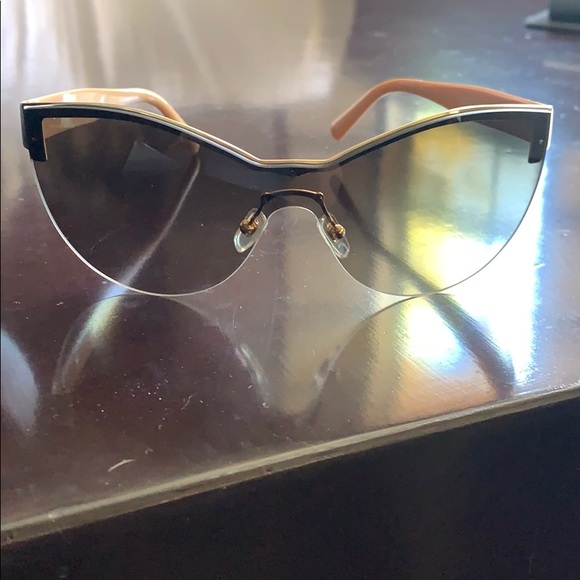 Versace Accessories - Versace sun glasses